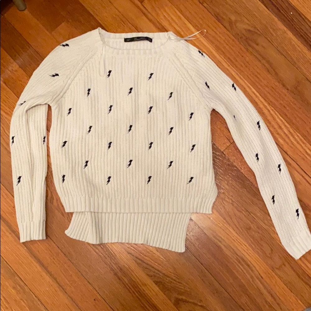 Zara Knot Lightning Bolt Cream Sweater